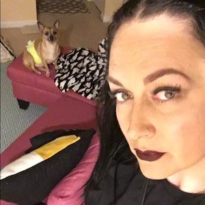 ✌MEET YOUR SELLER 💋👋💄🎀🇮🇹